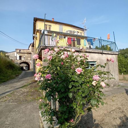 Agriturismo Ghirlanda Norma Rita Carrodano Inferiore Εξωτερικό φωτογραφία
