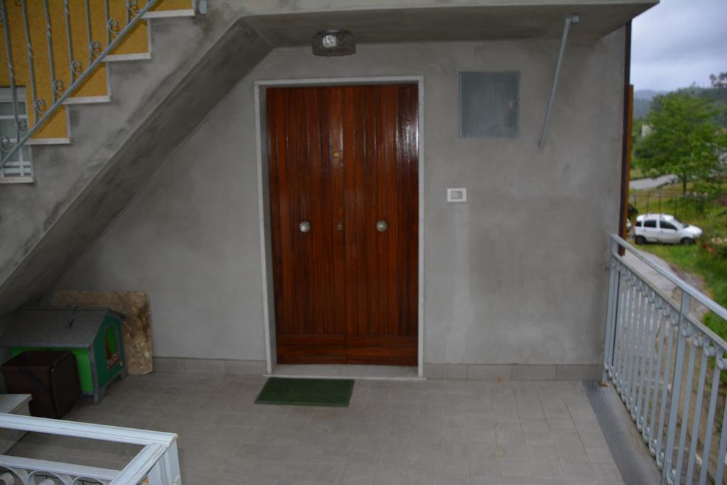 Agriturismo Ghirlanda Norma Rita Carrodano Inferiore Εξωτερικό φωτογραφία